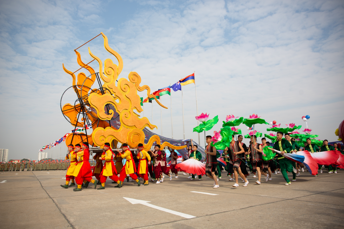 Các màn trình diễn ấn tượng tại lễ khai mạc triển lãm 